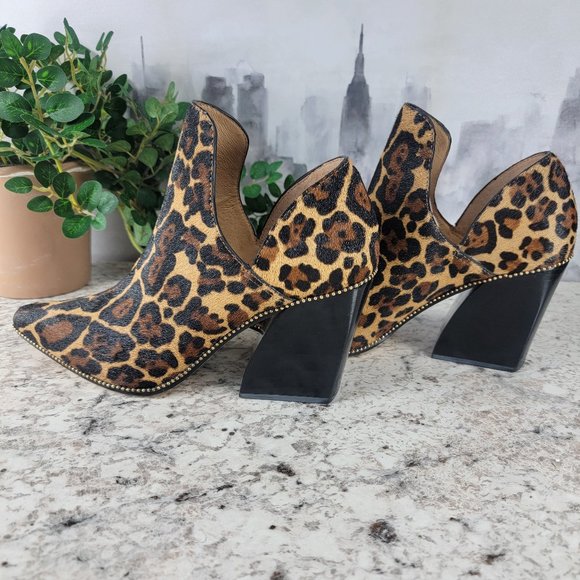 ANTONIA MELANI CALF HAIR BOOTS (NEVER WORN-NEW) - Picture 1 of 9